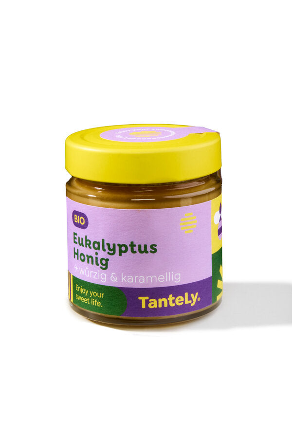 The eucalyptus trees domestic in Brazil donate both nectar and honeydew and can therefore provide food all year round. The result is the amber-colored eucalyptus honey, with a finely creamy consistency, spicy, mound aroma and a slight caramel note.