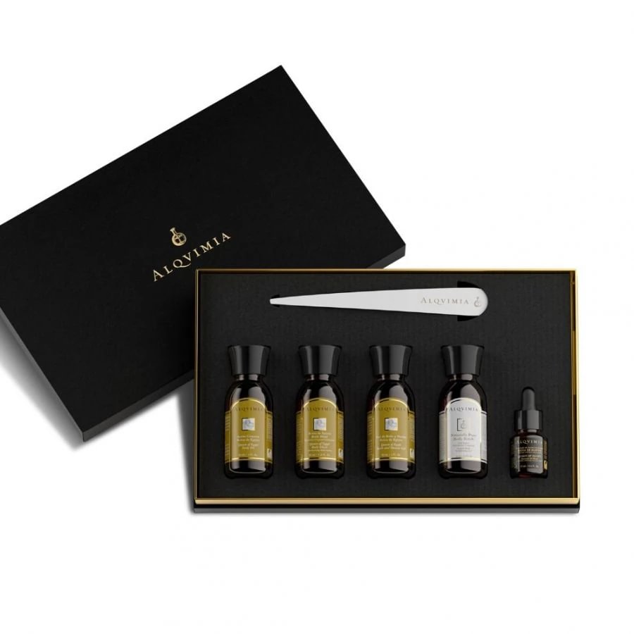 Alqvimia Supreme Beauty & Spa Experience Enigma kit: Queen of Egypt body oil 30ml + Queen of Egypt body elixir 30ml + Queen of Egypt bath and shower gel 30ml + Naturally Pure body scrub 30ml + PAE Queen of Egypt 5ml