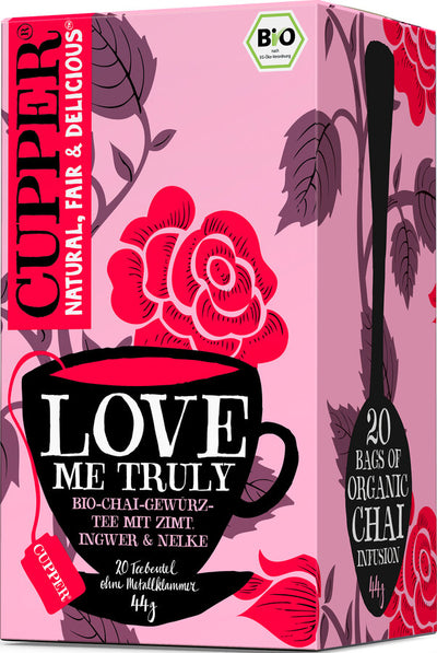Love Me Truly is a chai tea mixture of valuable spices such as cinnamon, ginger and carnation. A wonderfully balanced mixture that also suits your personal tea moment with a dash of milk