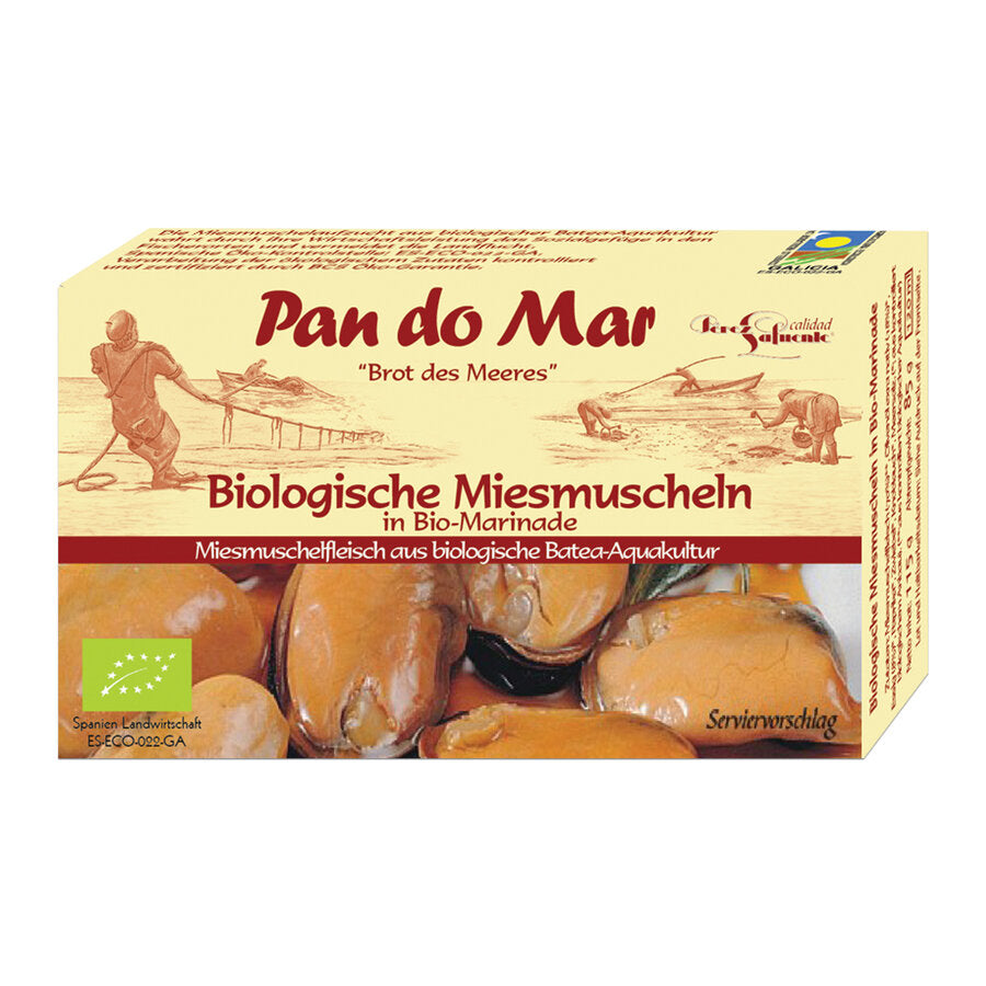Mussel meat made of controlled biological breeding, placed in a homemade marinade made of Spanish native olive oil, vinegar and spices from controlled-biological cultivation.