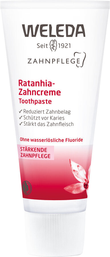 The refreshing Weleda ratanhia tooth cream with a mineral plaster body made of calcium carbonate (chalk) gently and thoroughly cleans the teeth. Regular cleaning with the ratanhia toothpaste thoroughly removes the dental panel and thus reliably protects against caries. The root of the ratanhia plant that growing wild in the Peruvian Andes is rich in tannins: extracts from the ratanhia root tighten the oral tissue and thus help to prevent bleeding in gums. The natural essential oils from PFE