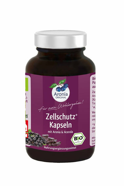 Organic dietary supplements with natural polyphenols made of aronia powder with vitamin C from the Acerolakirsche