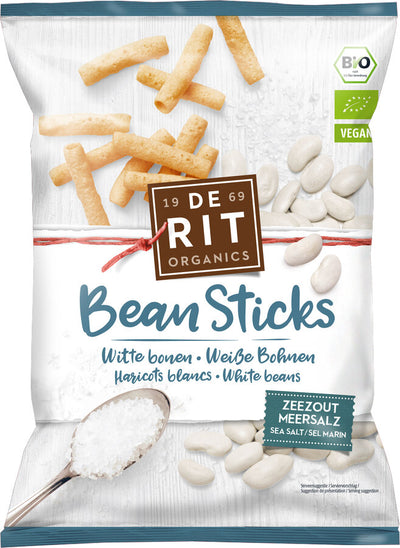 Crispy, airy chips, made from carefully selected white beans from controlled organic cultivation. The sticks are gently baked and refined with a pinch of sea salt. This gives them their wonderful crispness and their delicious taste. Pure nibble enjoyment.
