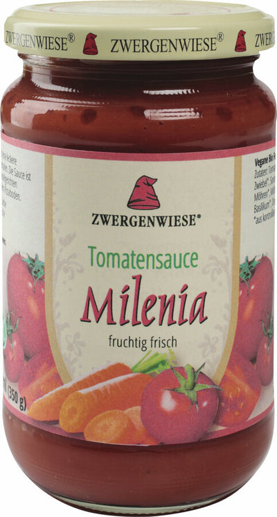 An unmistakably fruity fresh taste is in the organic tomato sauce Milenia. This is due to the aromatic mark of sun -ripened tomatoes, as well as the fresh carrots and onions. A light spice, basil and oregano are doing things round. Our other varieties in the 330/340ml glass, from classically mild flavored to fiery sharp and two tomato sauces for children, will inspire you.