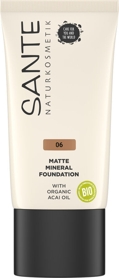 Of course, matte make -up finish with medium opacity - ideally suited for combination skin to oily skin, which nevertheless does not want to do without a healthy radiant complexion. Protects the skin from free radicals and compensates for the complexion. With organic acai oil, jojoba oil, vitamin E and shea butter.