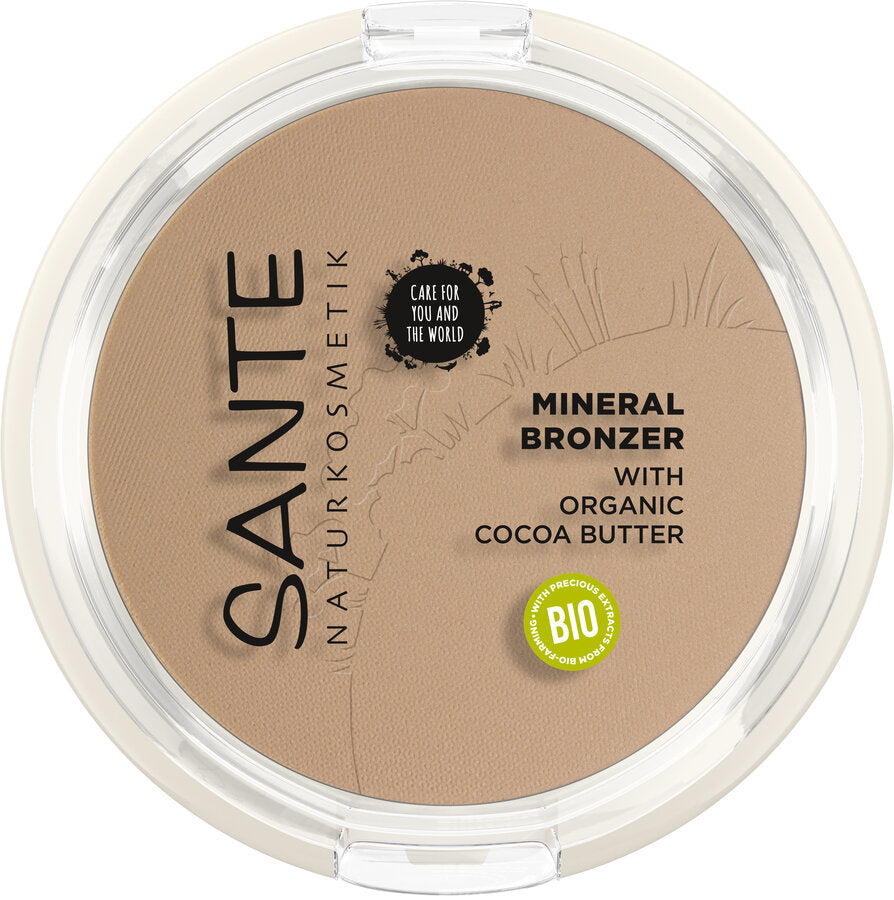For a natural bronzing glow-this bronzer with organic cocoa butter and delicate, light-reflecting pigments gives the perfect bronze look. The silky-soft powder texture is also ideal for contouring.