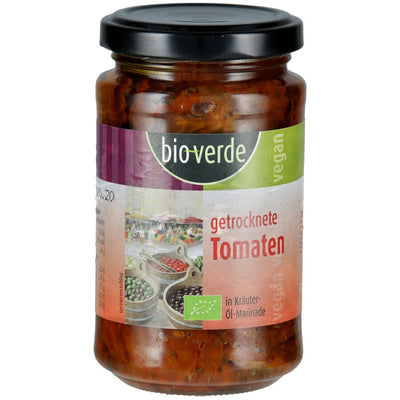 The tomatoes are marinated and refined with high-quality oil and fresh herbs in organic spare. The 200g glasses for self-service can be found in the dry range.