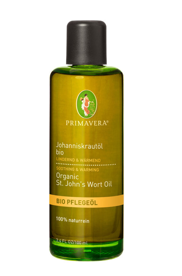 The slightly reddish oil calms the skin and relieves irritation