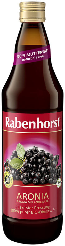 Carefully selected, aromatic aronia berries from Germany and other parts of Europe are processed into a substantial juice of first quality in our in -house wine press. The exquisite berries are pressed only once. This creates a really pure direct juice with the whole abundance of its natural ingredients.